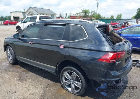 2020 Volkswagen Tiguan 2.0T Se/2.0T Se R-Line Black/2.0T Sel из США, поврежденный, VIN 3VV2B7AX1LM039691